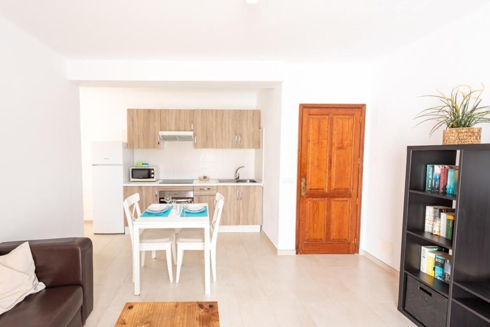 Apartment Luna Nudist Place Charco del Palo Bagian luar foto